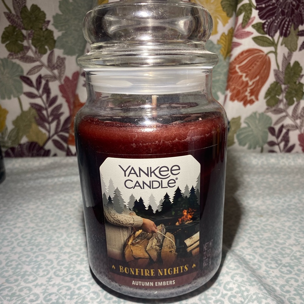 ***Rare and Hard to find, Never Burned Yankee Candle 22oz Autumn Embers